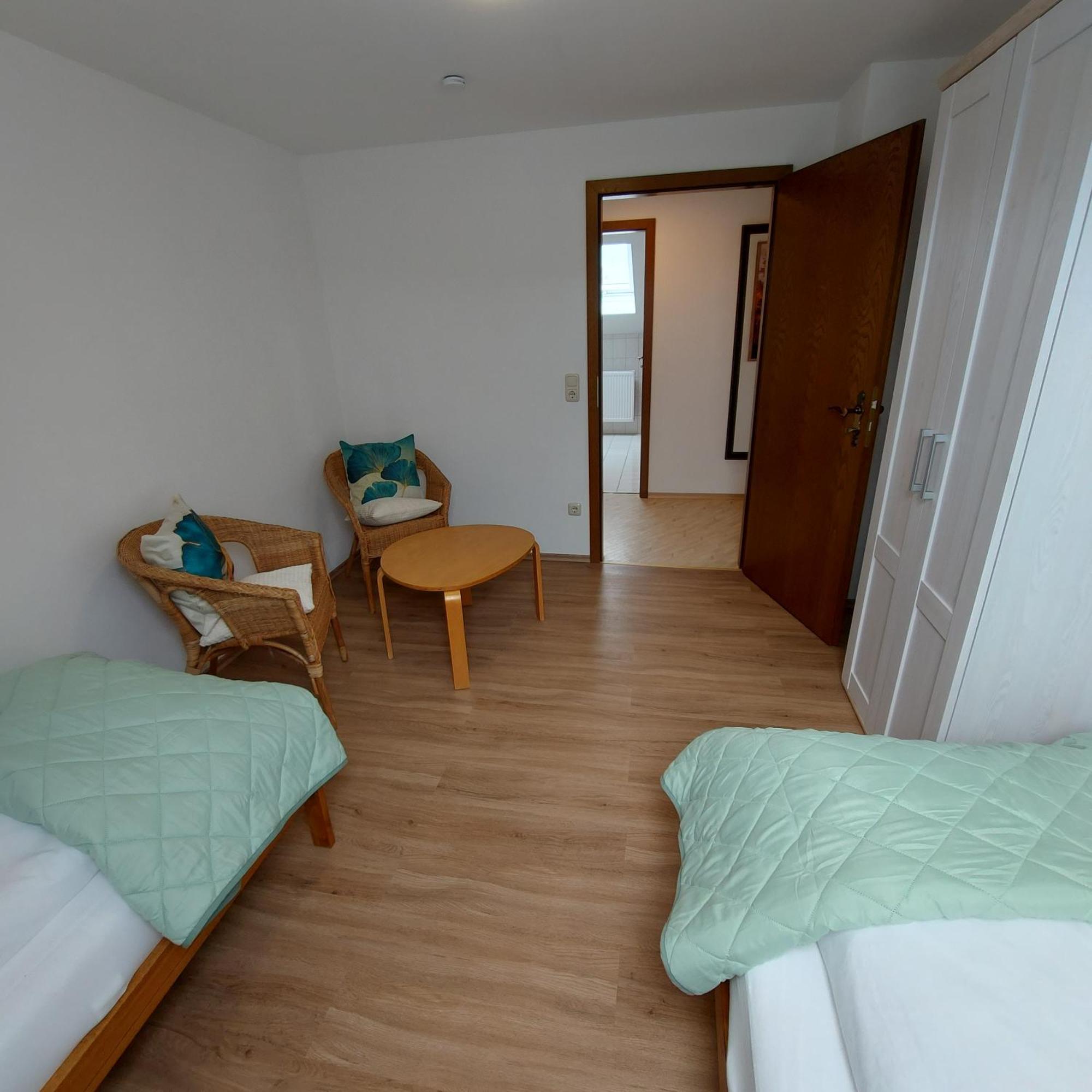 Ferienwohnung Am Berg Wiesent Екстериор снимка