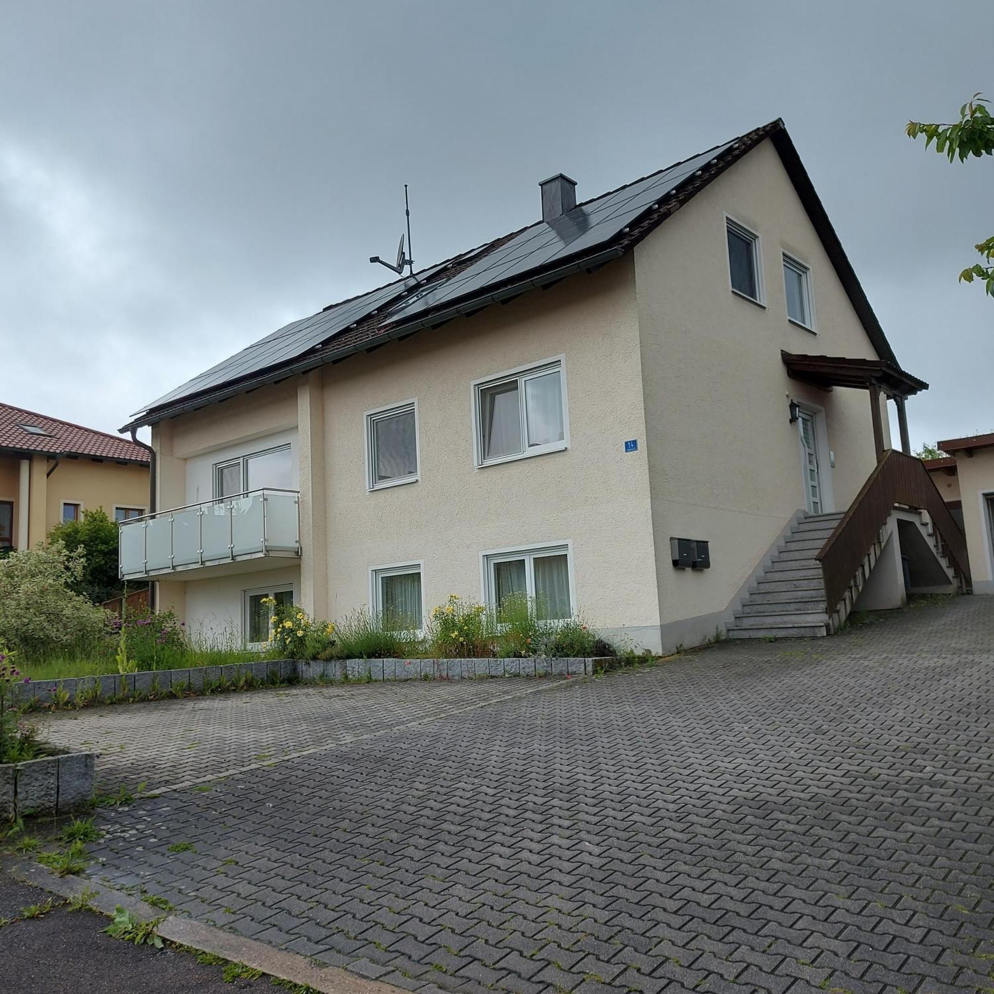 Ferienwohnung Am Berg Wiesent Екстериор снимка